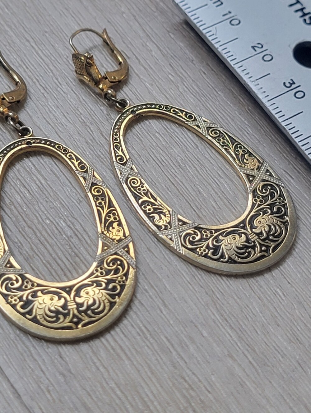 Gold Filigree Oval Drop Earrings - Elegant Women Jewelry